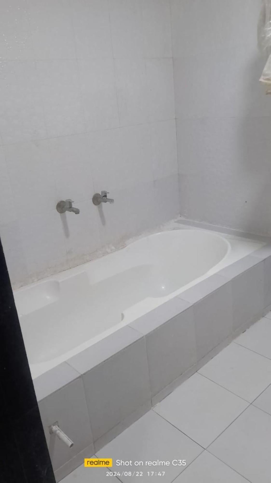 Hotel Paradise -อาเมดาบัด ภายนอก รูปภาพ